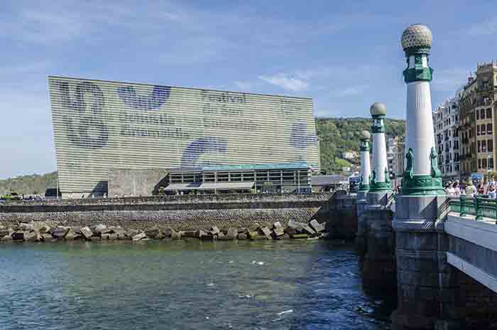 Guipúzcoa - San Sebastián 113 - palacio de congresos Kursaal.jpg
